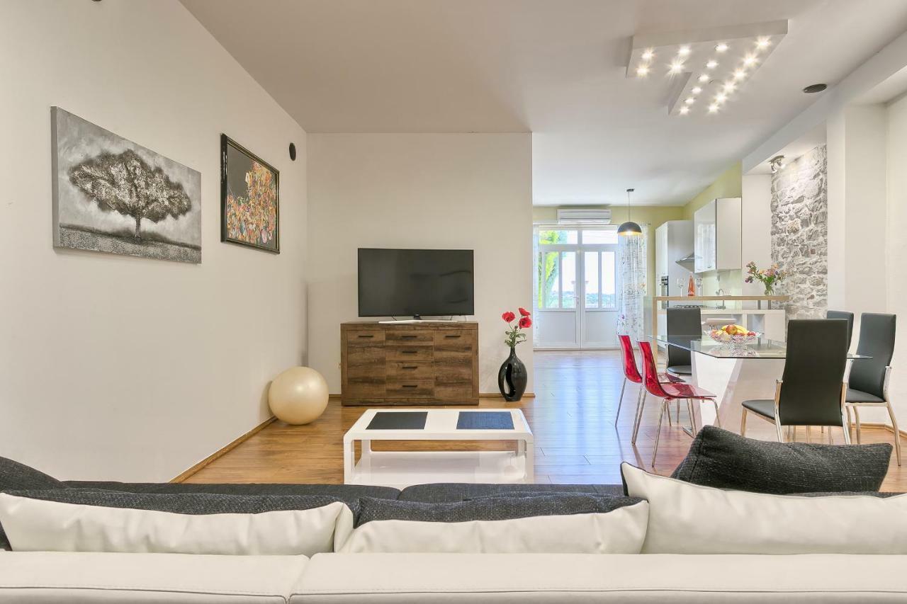 Wellness Apartman Kaiser プーラ エクステリア 写真