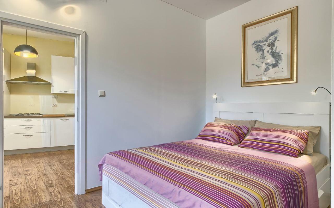 Wellness Apartman Kaiser プーラ エクステリア 写真